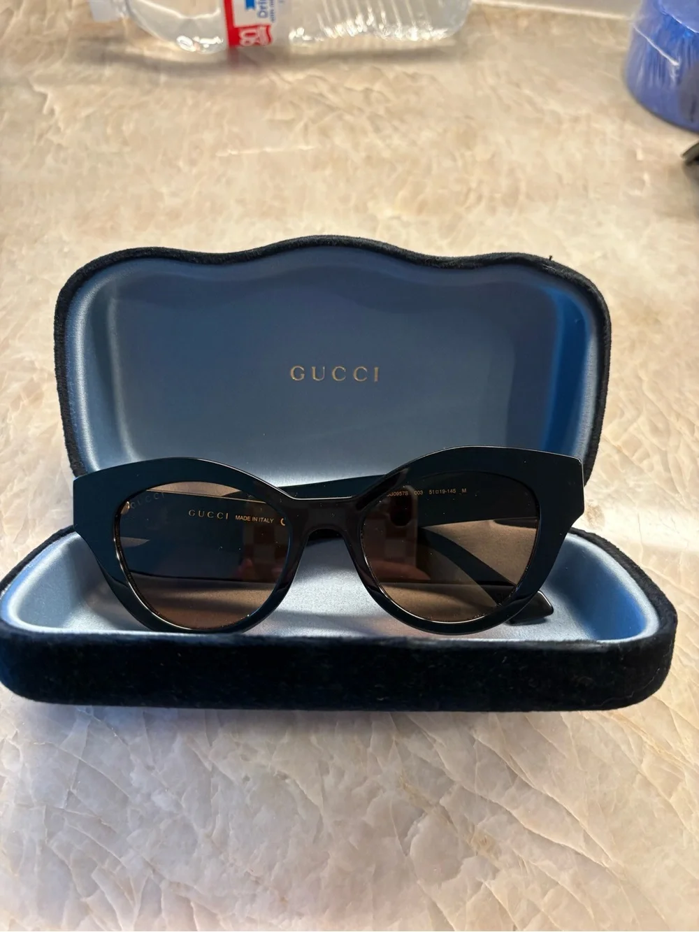Gucci bold black